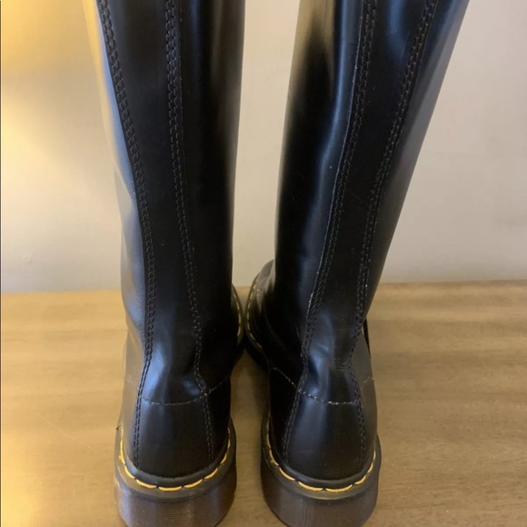 Dr Martens Made in England 1990’s 20 eyelet Boots - Picture 8 of 9